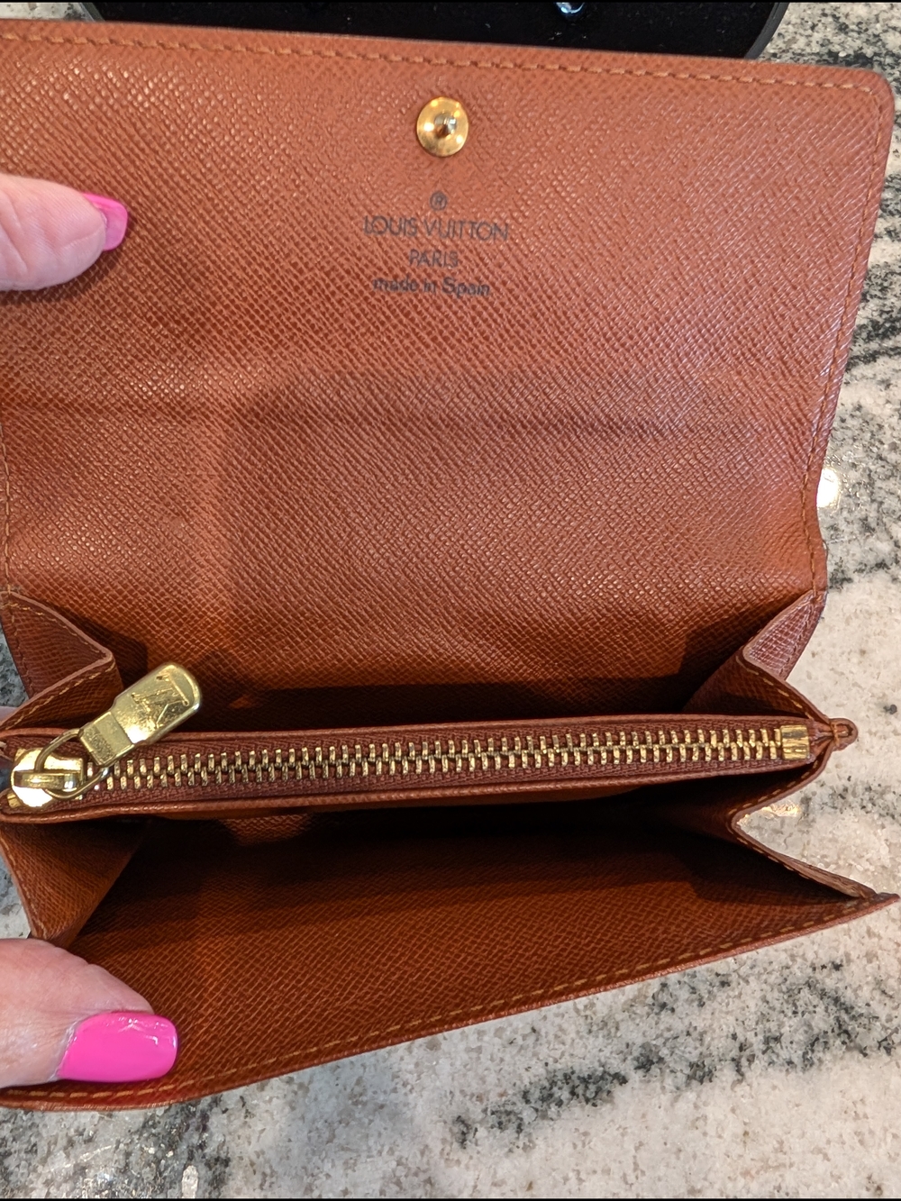 Louis Vuitton Brown Classic Monogram Wallet - COA - EUC - Picture 5 of 13
